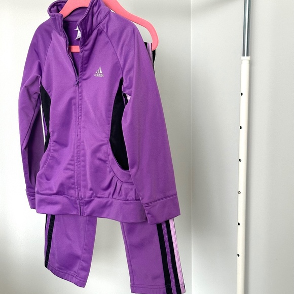 Girl adidas track suite size 4-5 - Picture 1 of 7